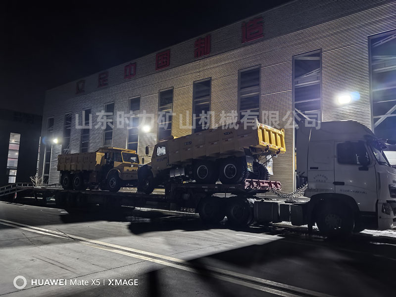 2臺(tái)UQ-25尖頭井下礦用車發(fā)往新疆